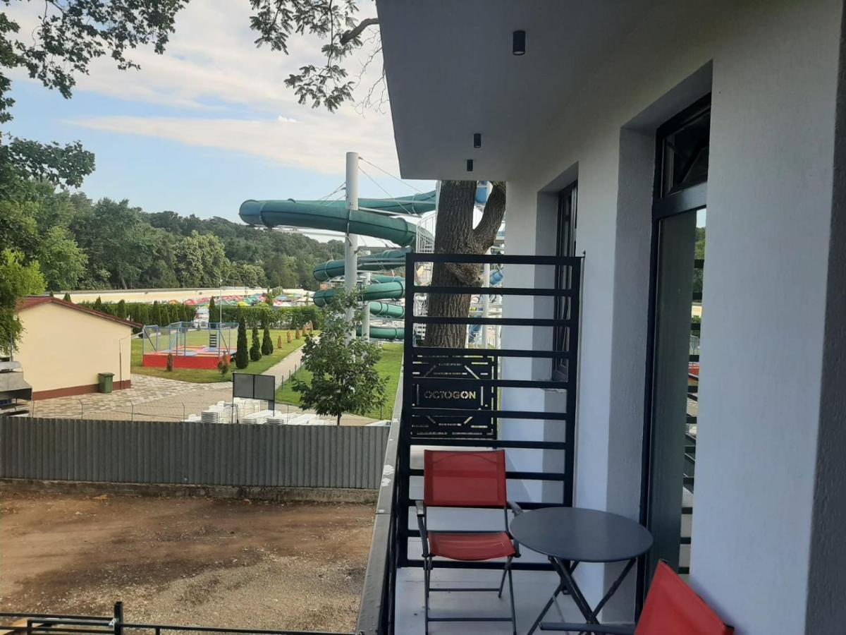 Octogon Hotell Băile Felix Exteriör bild