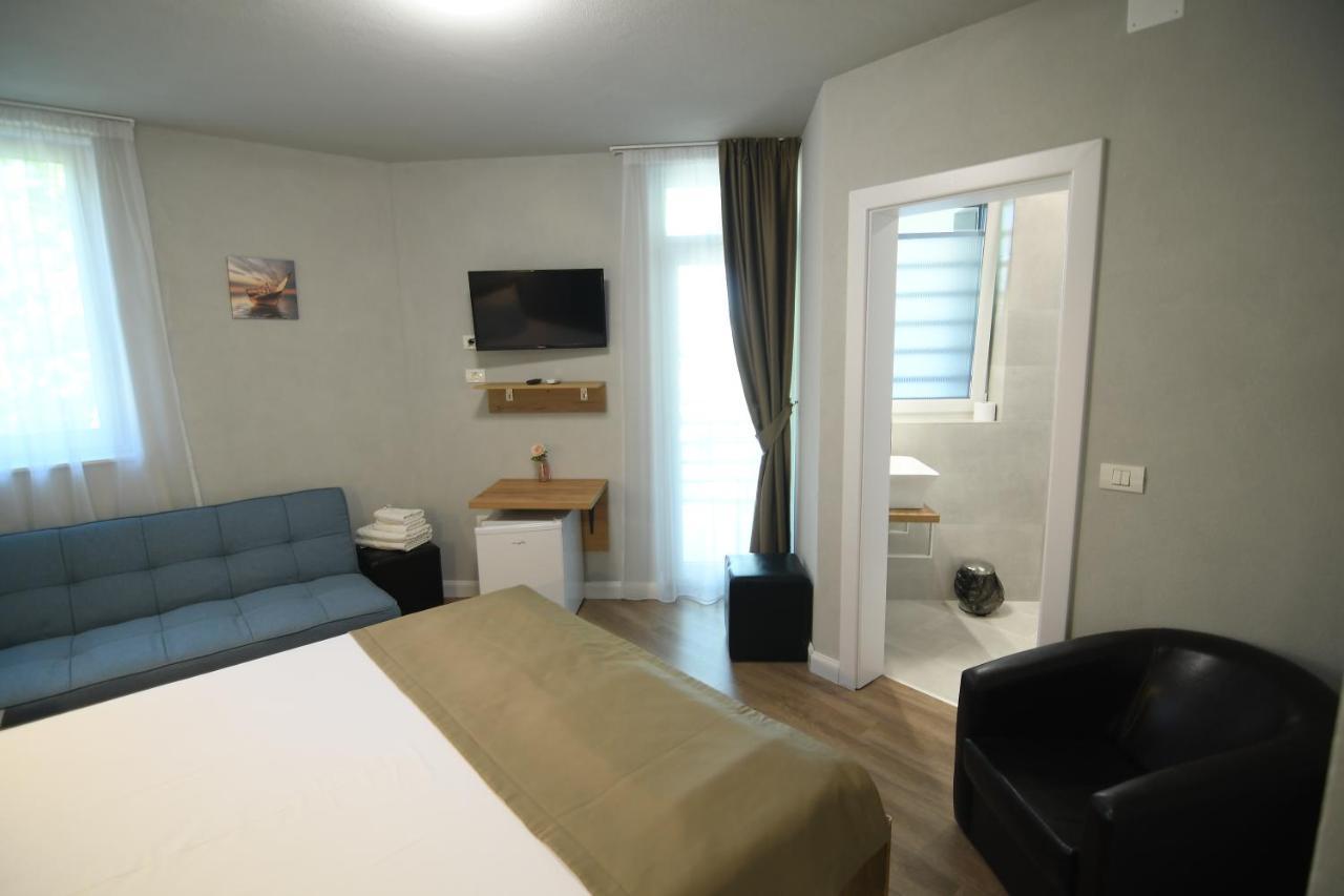 Octogon Hotell Băile Felix Exteriör bild